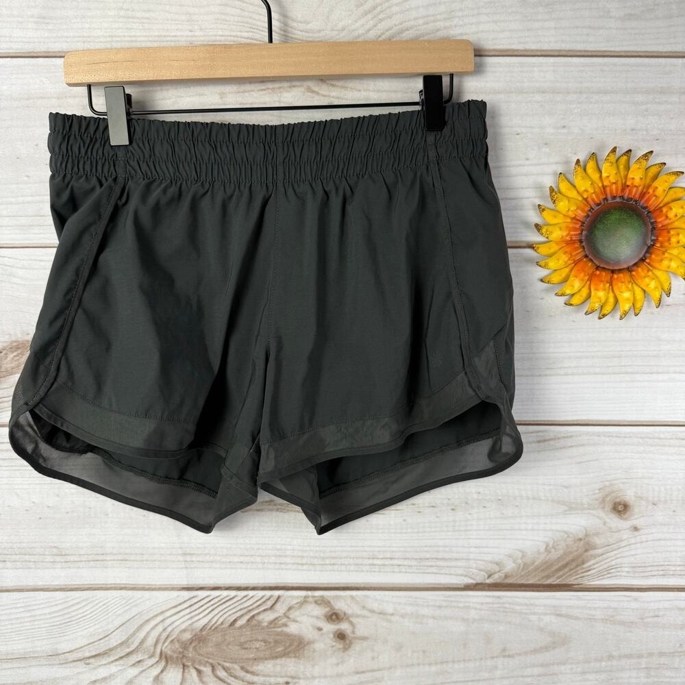 Athleta Women's Running Shorts Black Mesh Inset Elastic Waist Size Medium